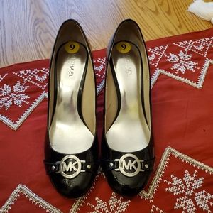 Size 9 Medium Michael Kors Heels